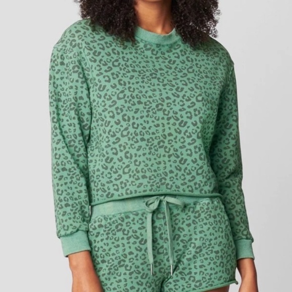 Blank NYC Tops - BLANK NYC NO CAP CHEETAH PRINT CROP SWEATSHIRT